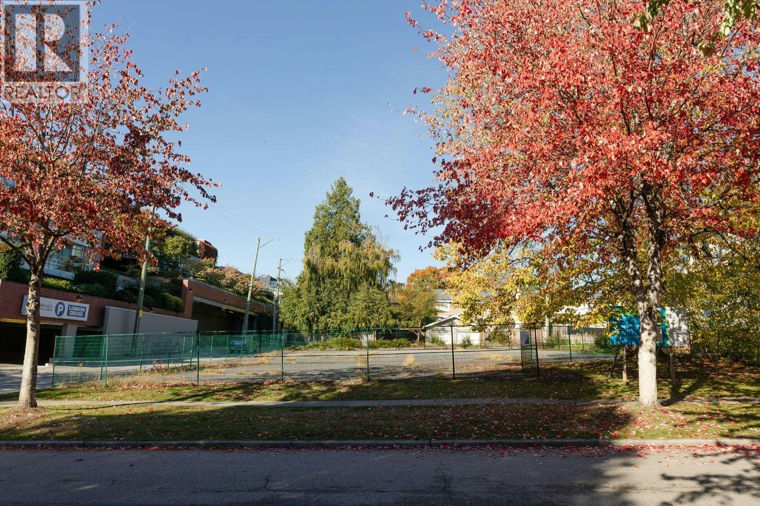 3581 W 30th Avenue, Vancouver, BC, V6S 1W5 - 6