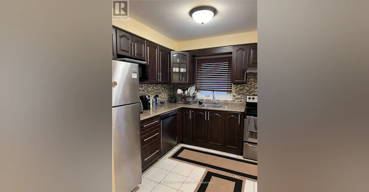 20 Luminous Court, Brampton, ON, L6Z 2B3 - 4