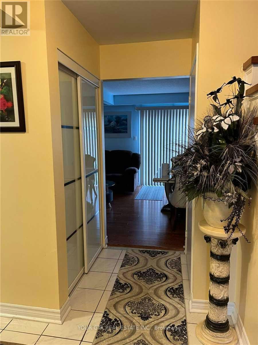 20 Luminous Court, Brampton, ON, L6Z 2B3 - 2