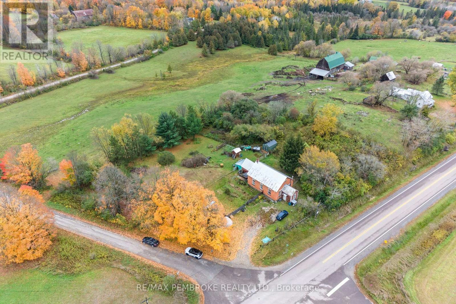 1279 Foy Road, Admaston, ON, K7V 3Z5