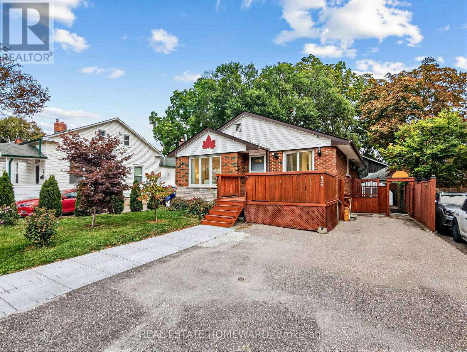 621 Byron Street S, Whitby, ON, L1N 4R6