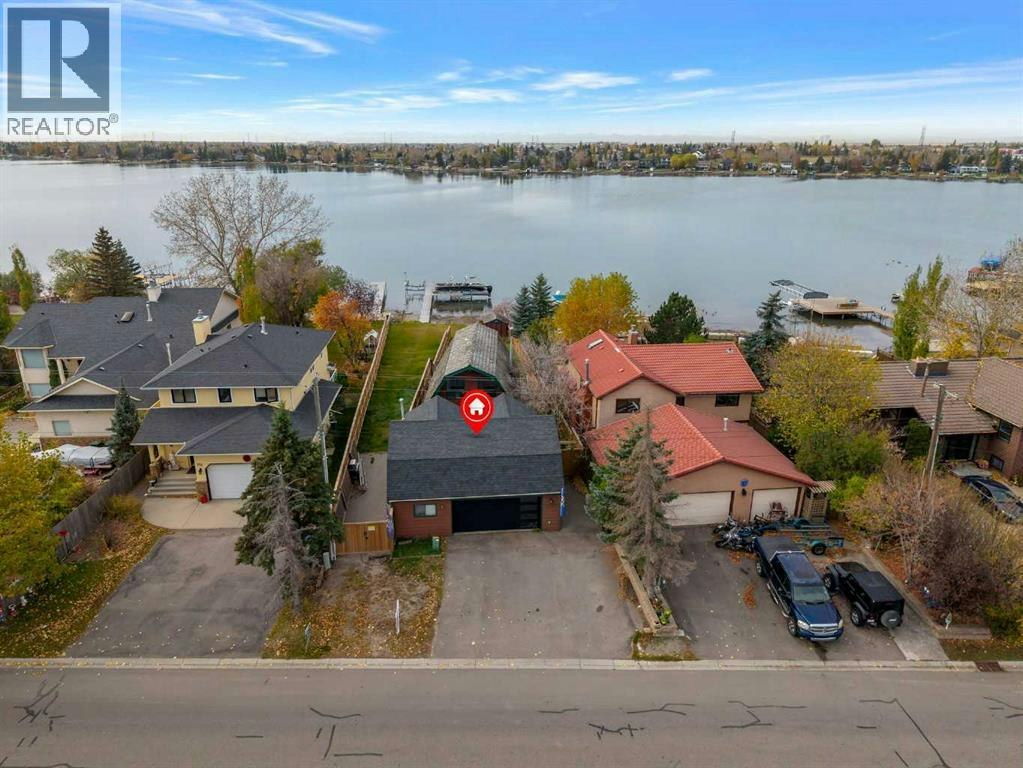 309 Chestermere Drive East, Chestermere, AB, T1X 1A2