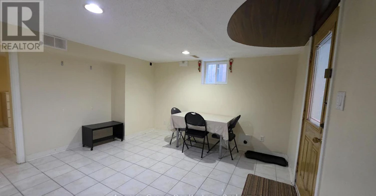 LOWER-82 Caines Avenue, Toronto, ON, M2R 2L3 - 3