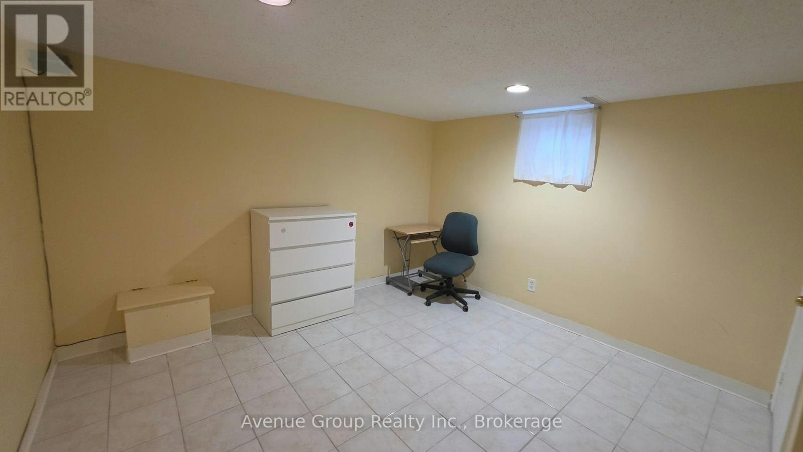 LOWER-82 Caines Avenue, Toronto, ON, M2R 2L3 - 5