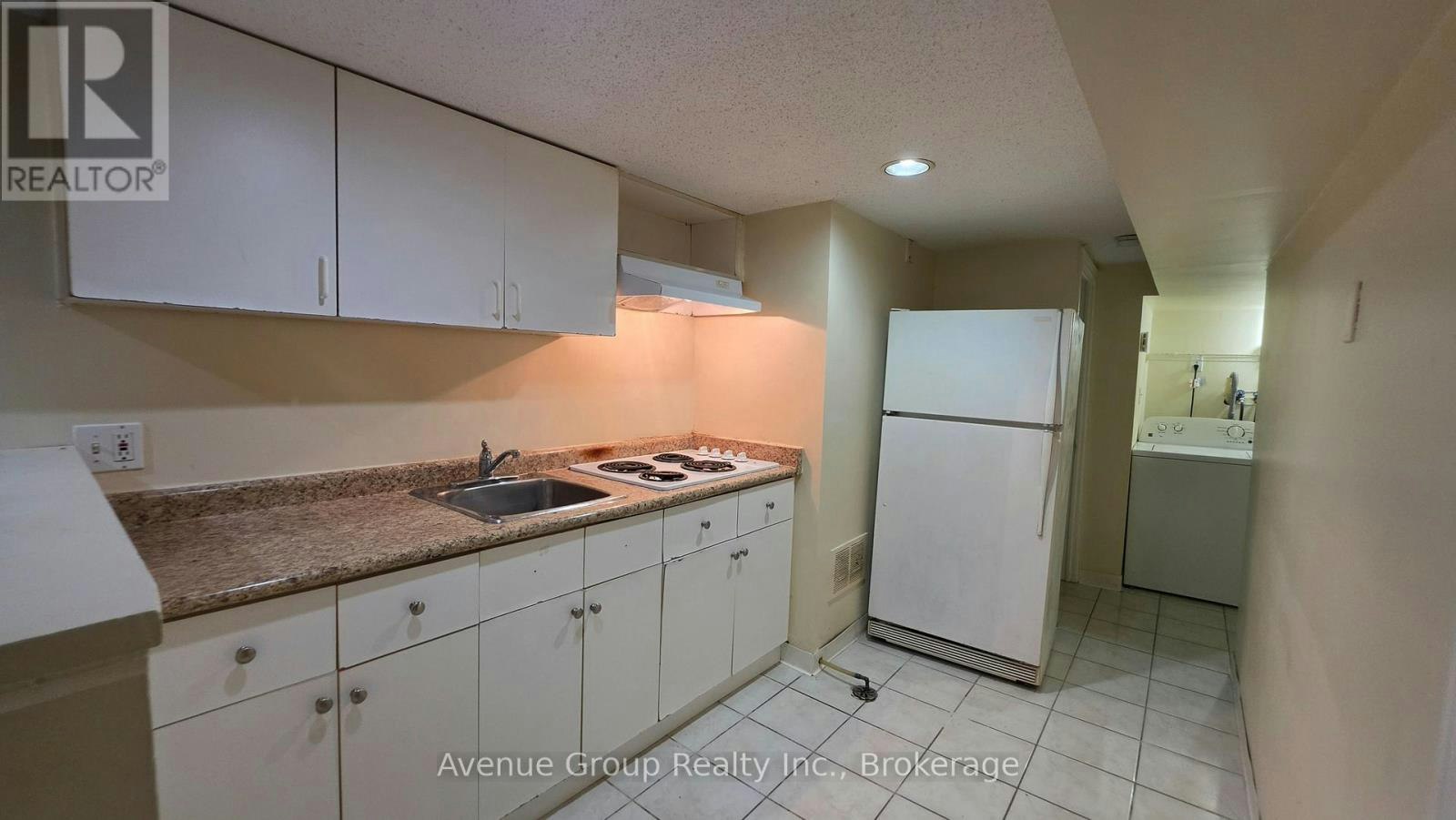 LOWER-82 Caines Avenue, Toronto, ON, M2R 2L3 - 9