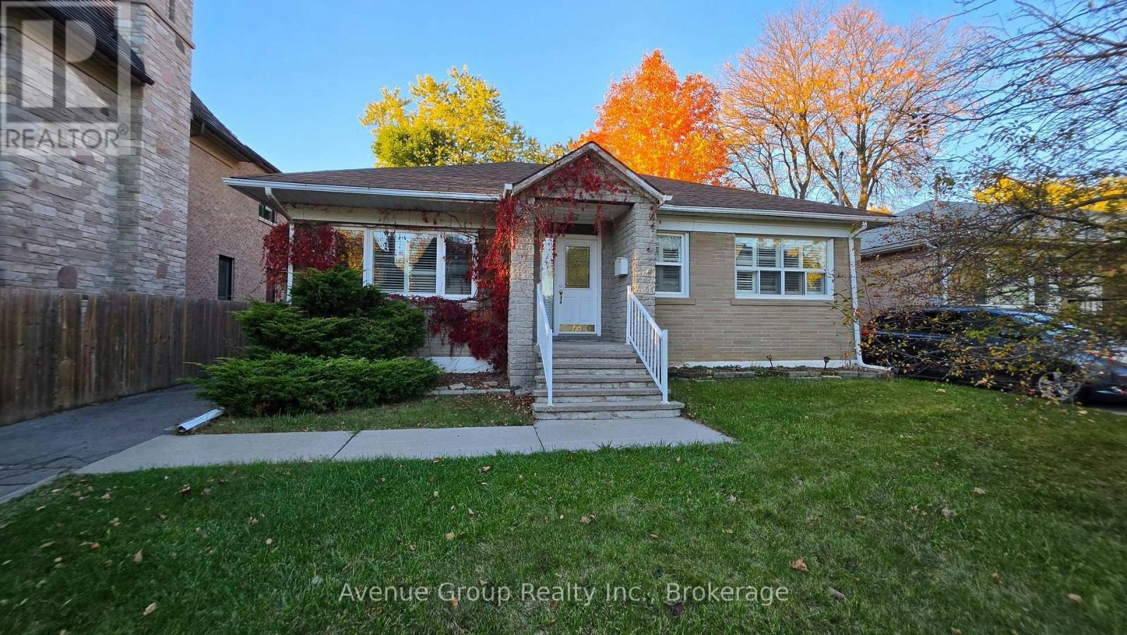 LOWER-82 Caines Avenue, Toronto, ON, M2R 2L3