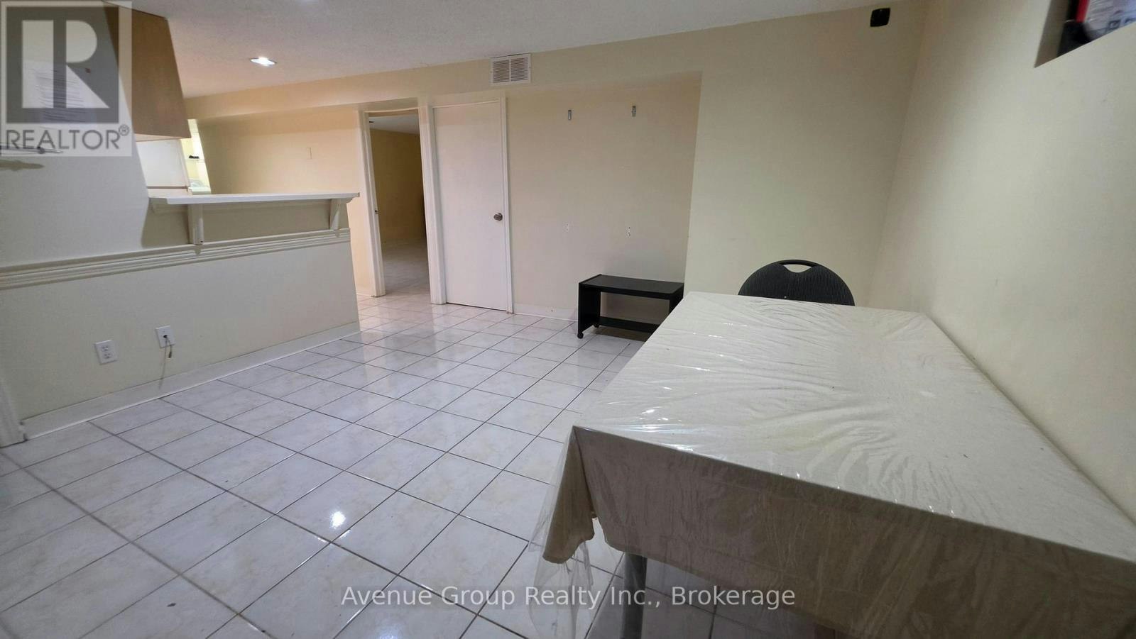 LOWER-82 Caines Avenue, Toronto, ON, M2R 2L3 - 4