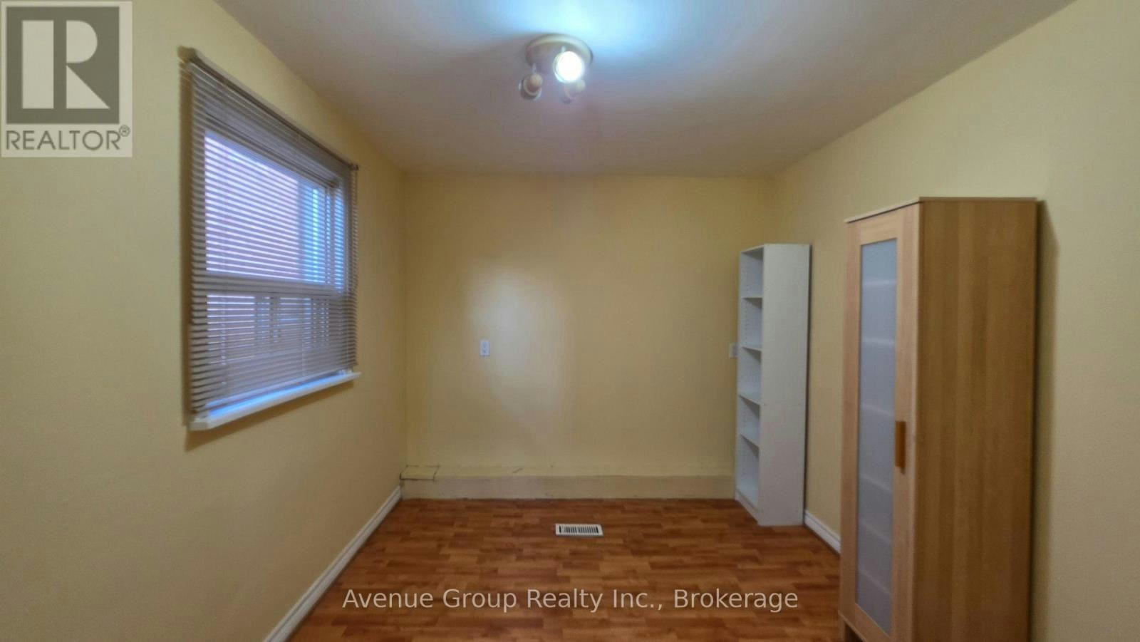 MAIN-82 Caines Avenue, Toronto, ON, M2R 2L3 - 14