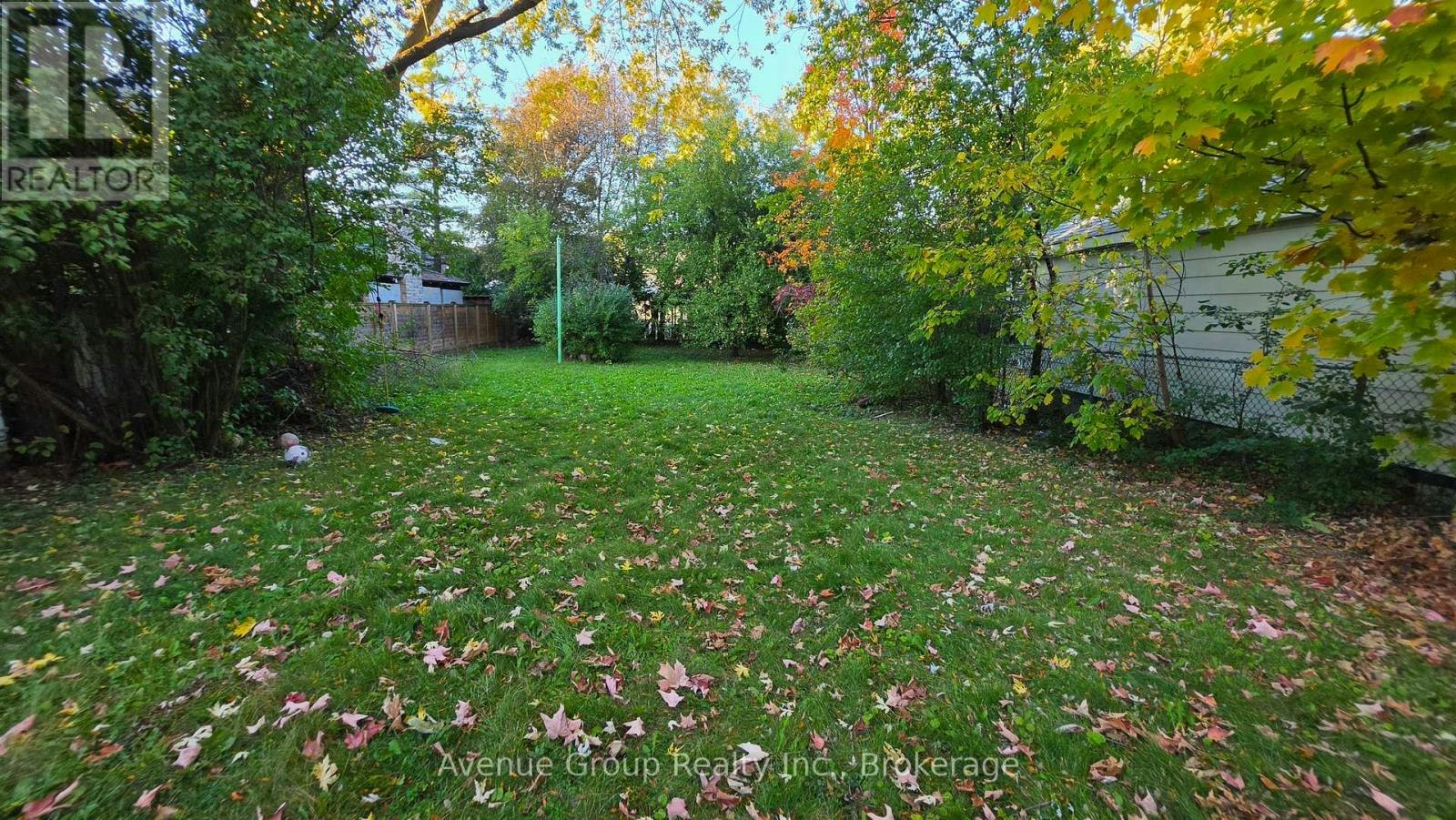 MAIN-82 Caines Avenue, Toronto, ON, M2R 2L3 - 20