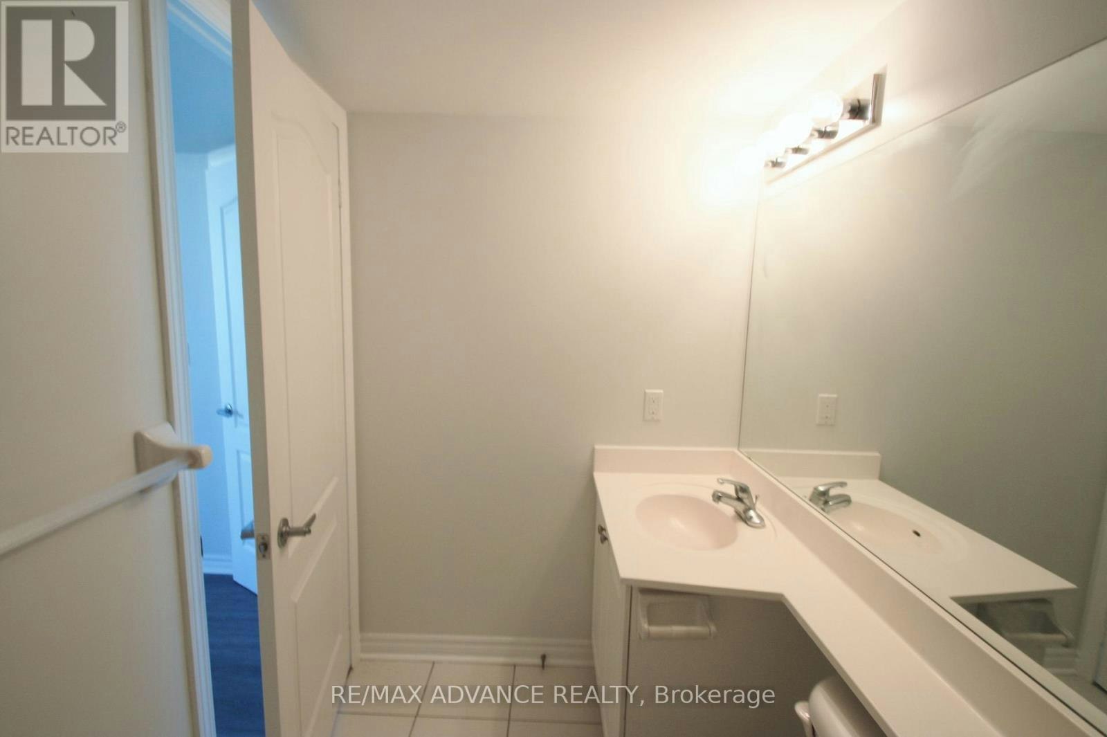 1601-1 Elm Drive W, Mississauga, ON, L5B 4M1 - 19
