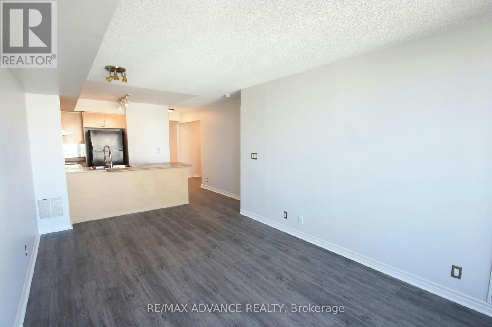1601-1 Elm Drive W, Mississauga, ON, L5B 4M1 - 3