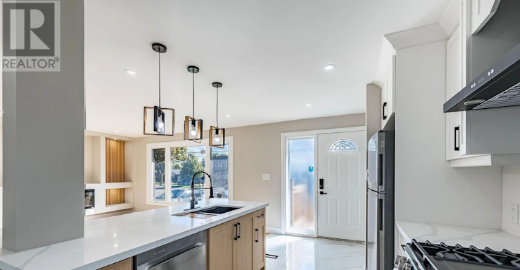 UPPER-135 Nugent Drive, Hamilton, ON, L8H 2N3 - 12