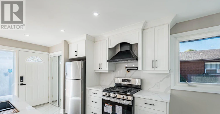 UPPER-135 Nugent Drive, Hamilton, ON, L8H 2N3 - 7