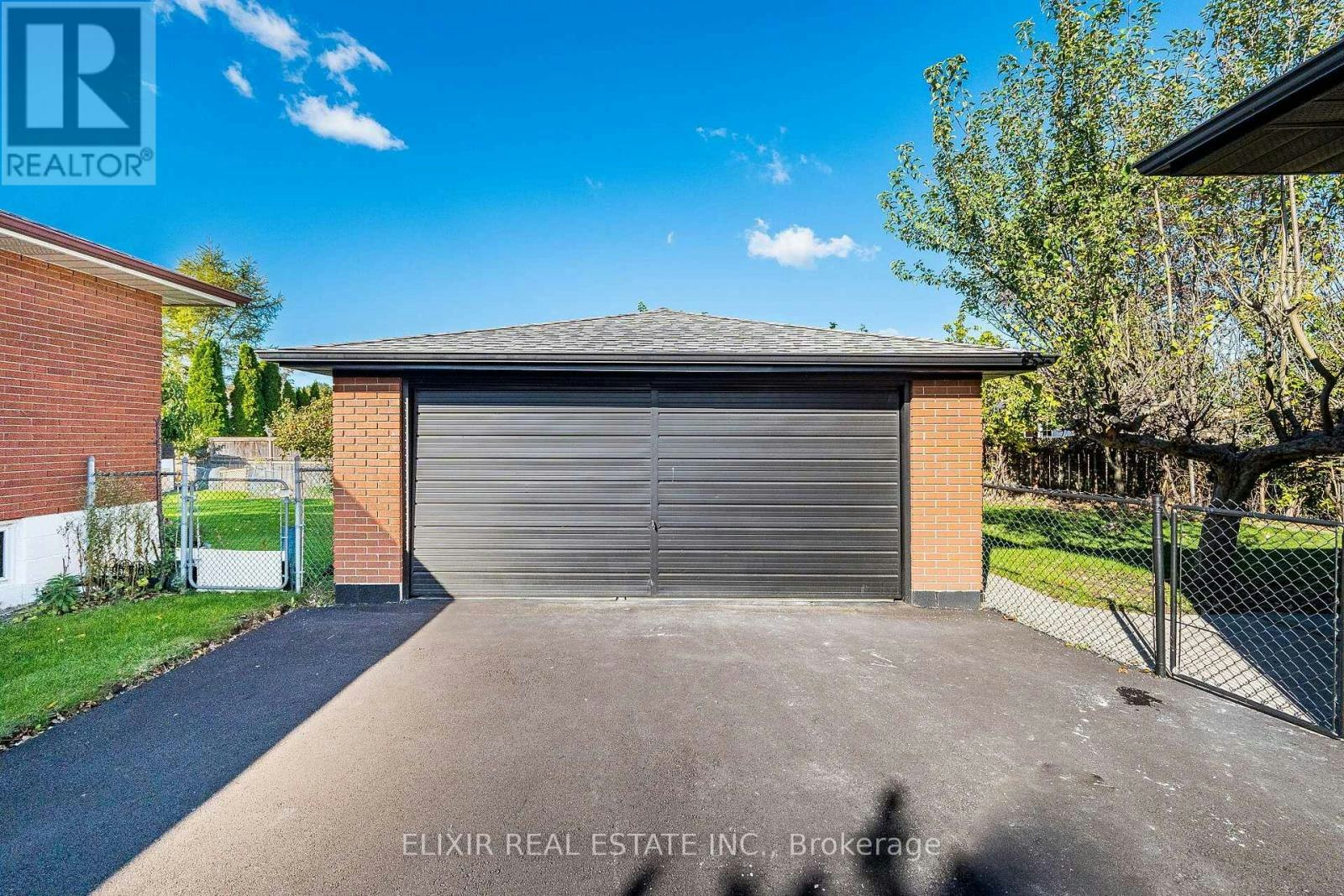 UPPER-135 Nugent Drive, Hamilton, ON, L8H 2N3 - 29