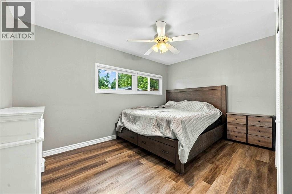 887 Mccaw Street, Sarnia, ON, N7V 2X4 - 17
