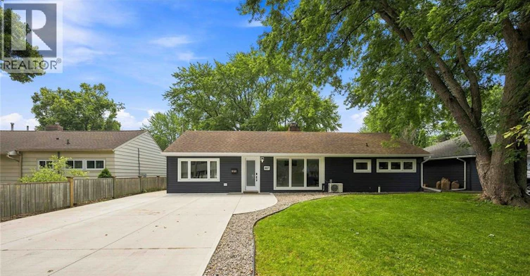 887 Mccaw Street, Sarnia, ON, N7V 2X4
