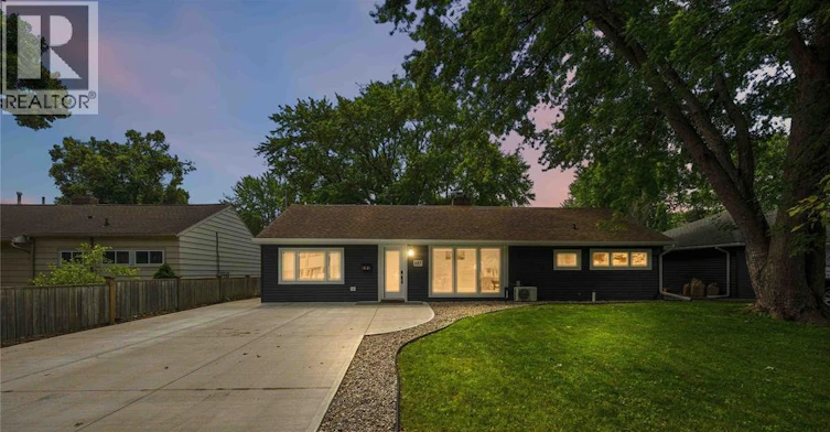 887 Mccaw Street, Sarnia, ON, N7V 2X4 - 2