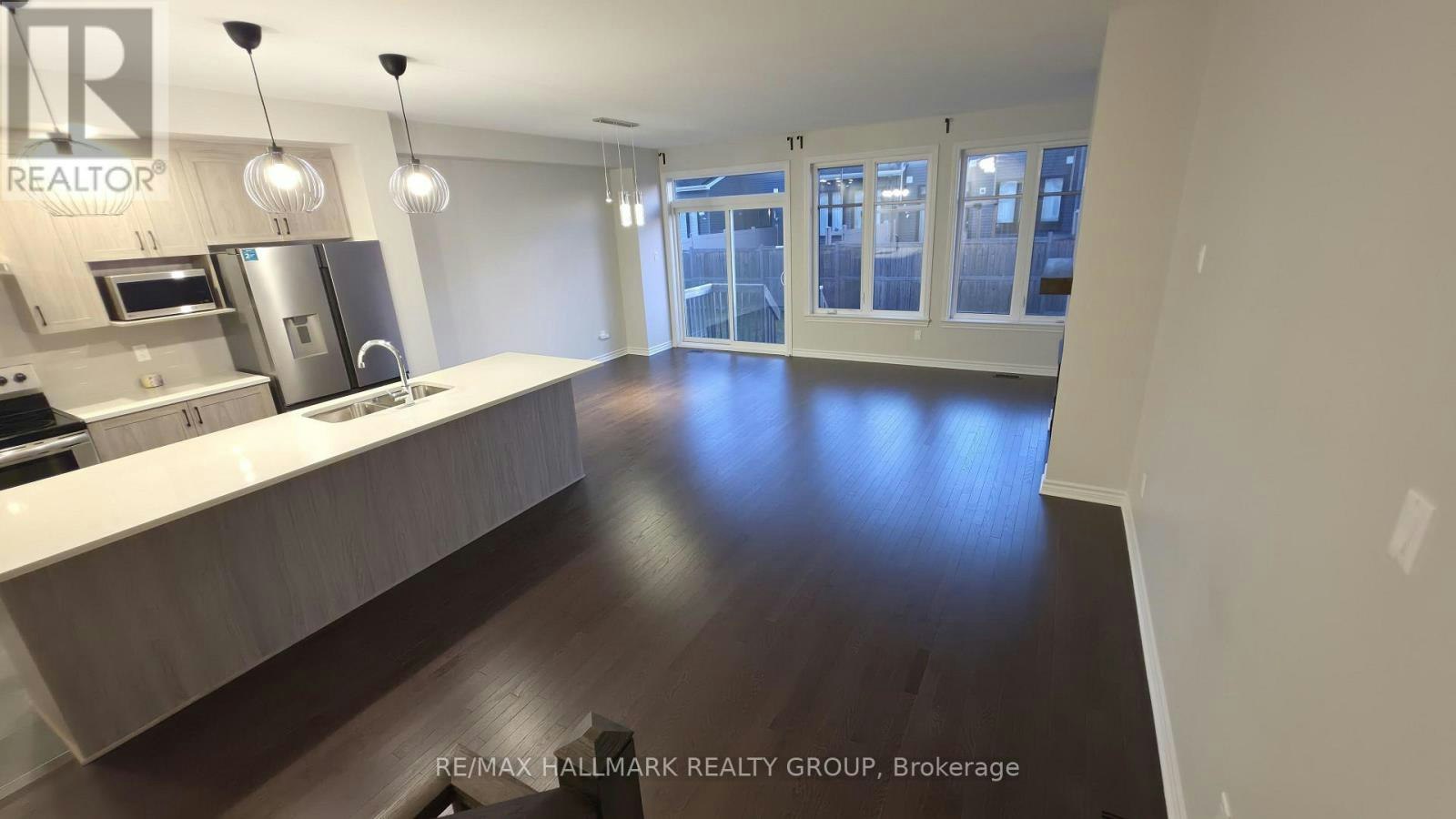 62 Mandevilla Crescent, Ottawa, ON, K1T 3V9 - 14