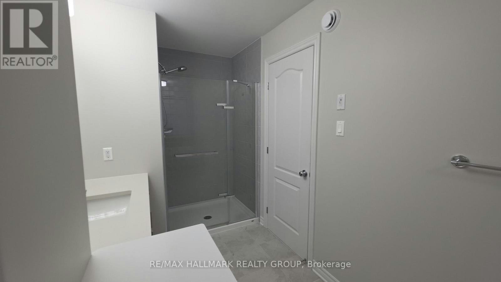 62 Mandevilla Crescent, Ottawa, ON, K1T 3V9 - 28