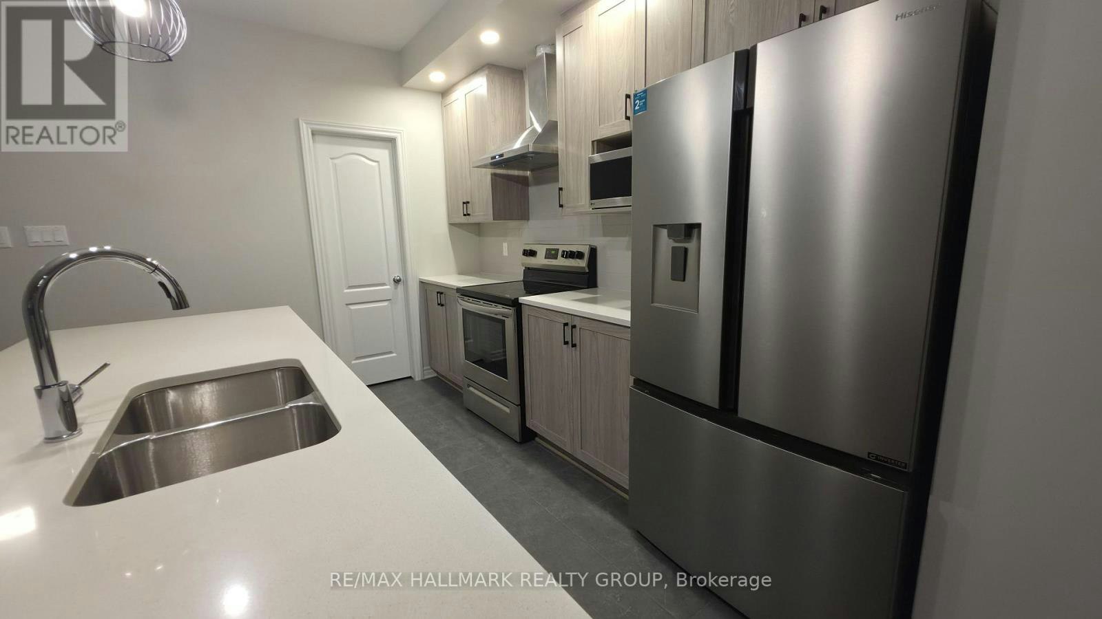 62 Mandevilla Crescent, Ottawa, ON, K1T 3V9 - 13