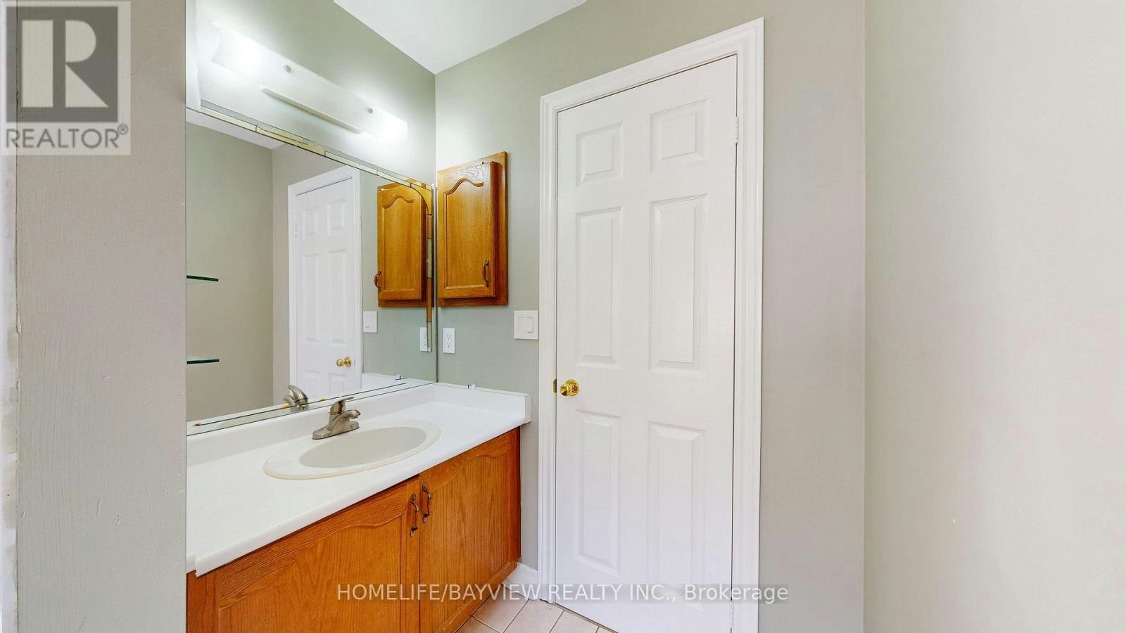 861 Surin Court, Newmarket, ON, L3Y 8R3 - 23