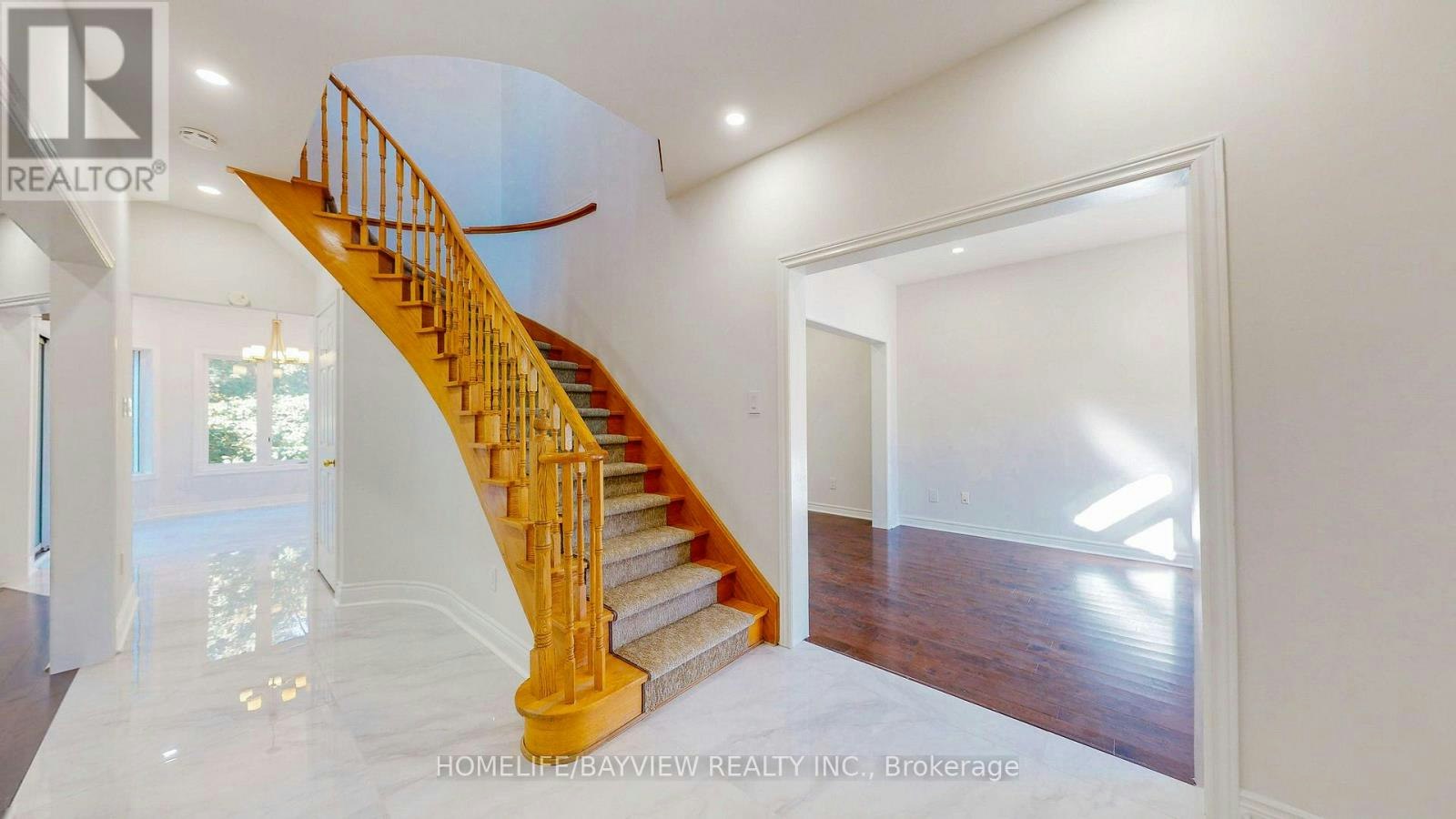 861 Surin Court, Newmarket, ON, L3Y 8R3 - 4