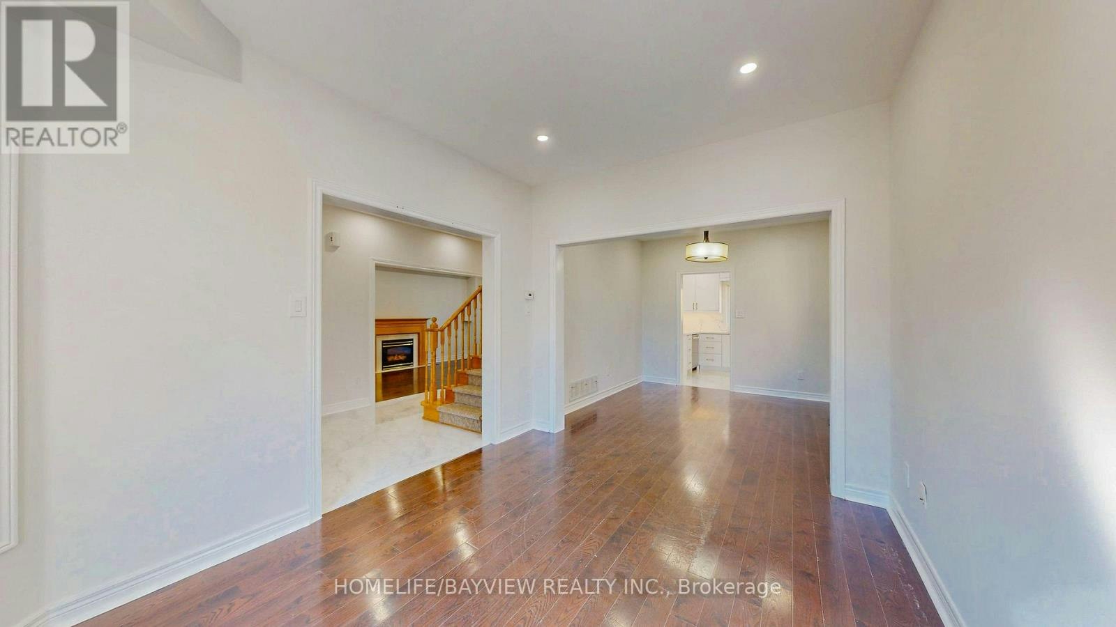 861 Surin Court, Newmarket, ON, L3Y 8R3 - 5