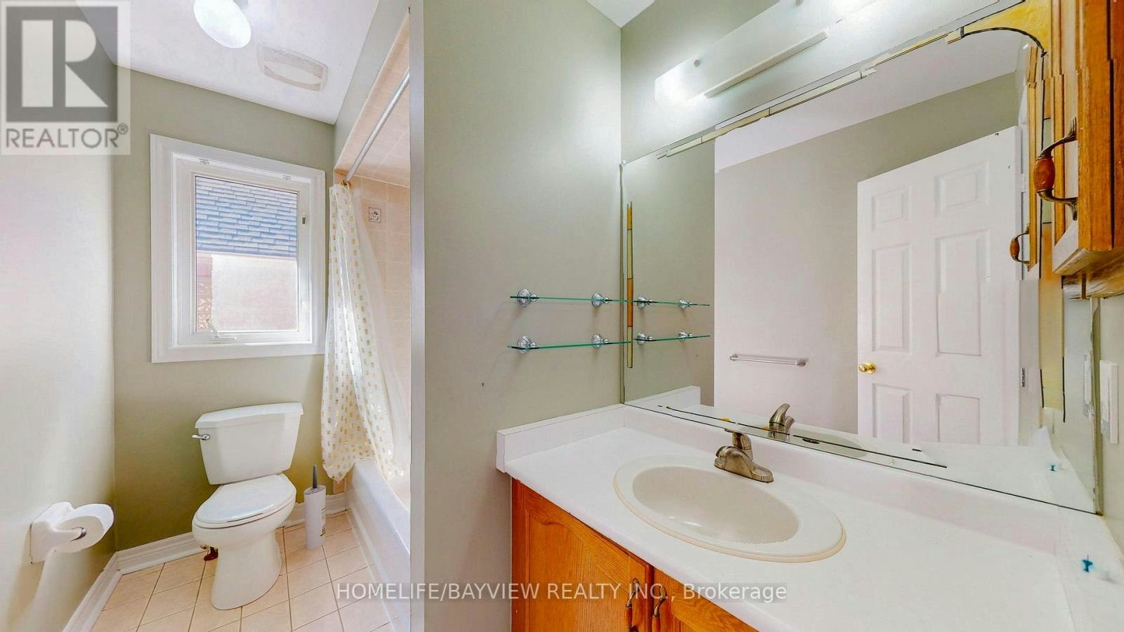 861 Surin Court, Newmarket, ON, L3Y 8R3 - 24