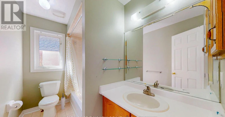 861 Surin Court, Newmarket, ON, L3Y 8R3 - 24
