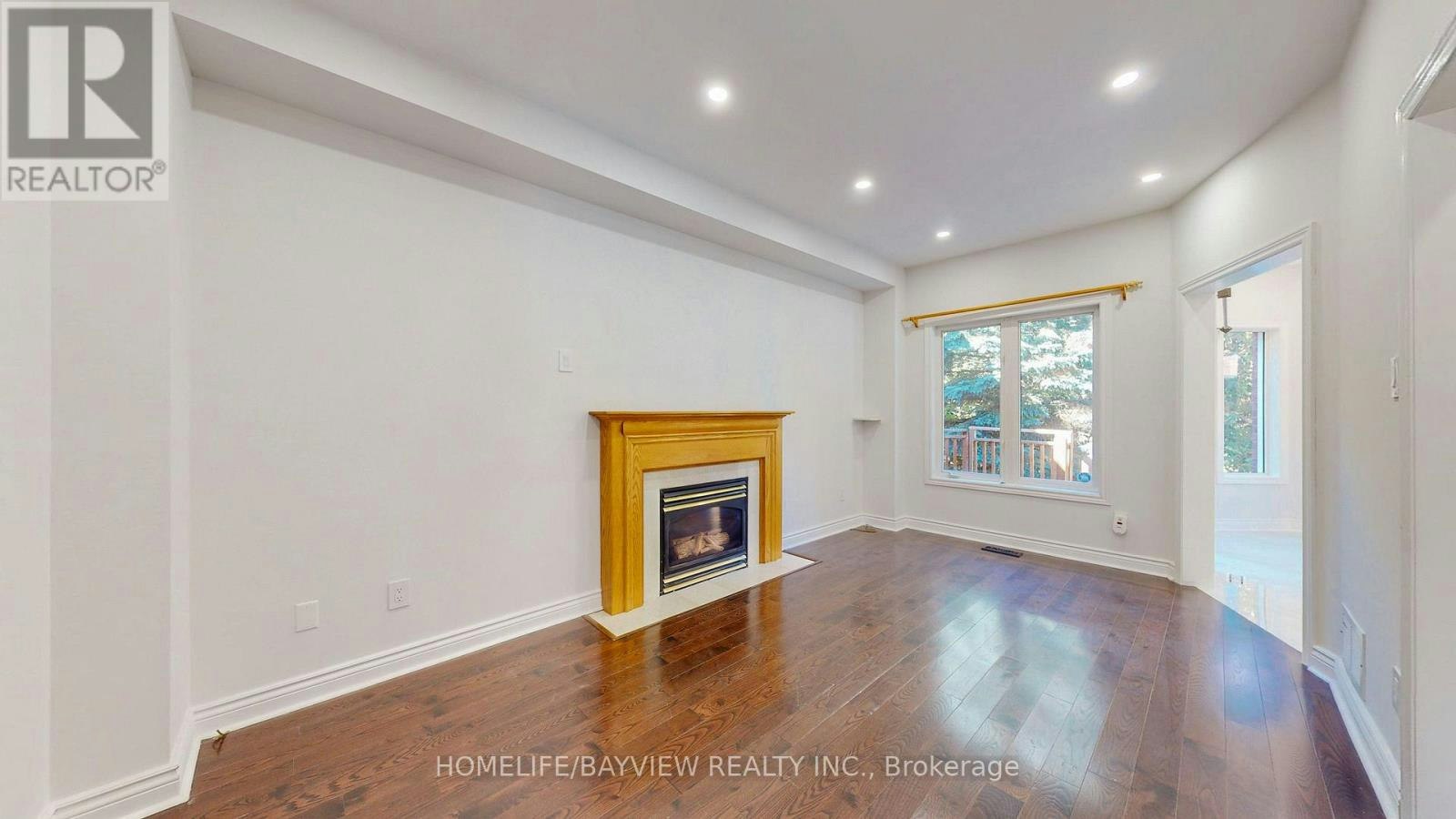 861 Surin Court, Newmarket, ON, L3Y 8R3 - 8