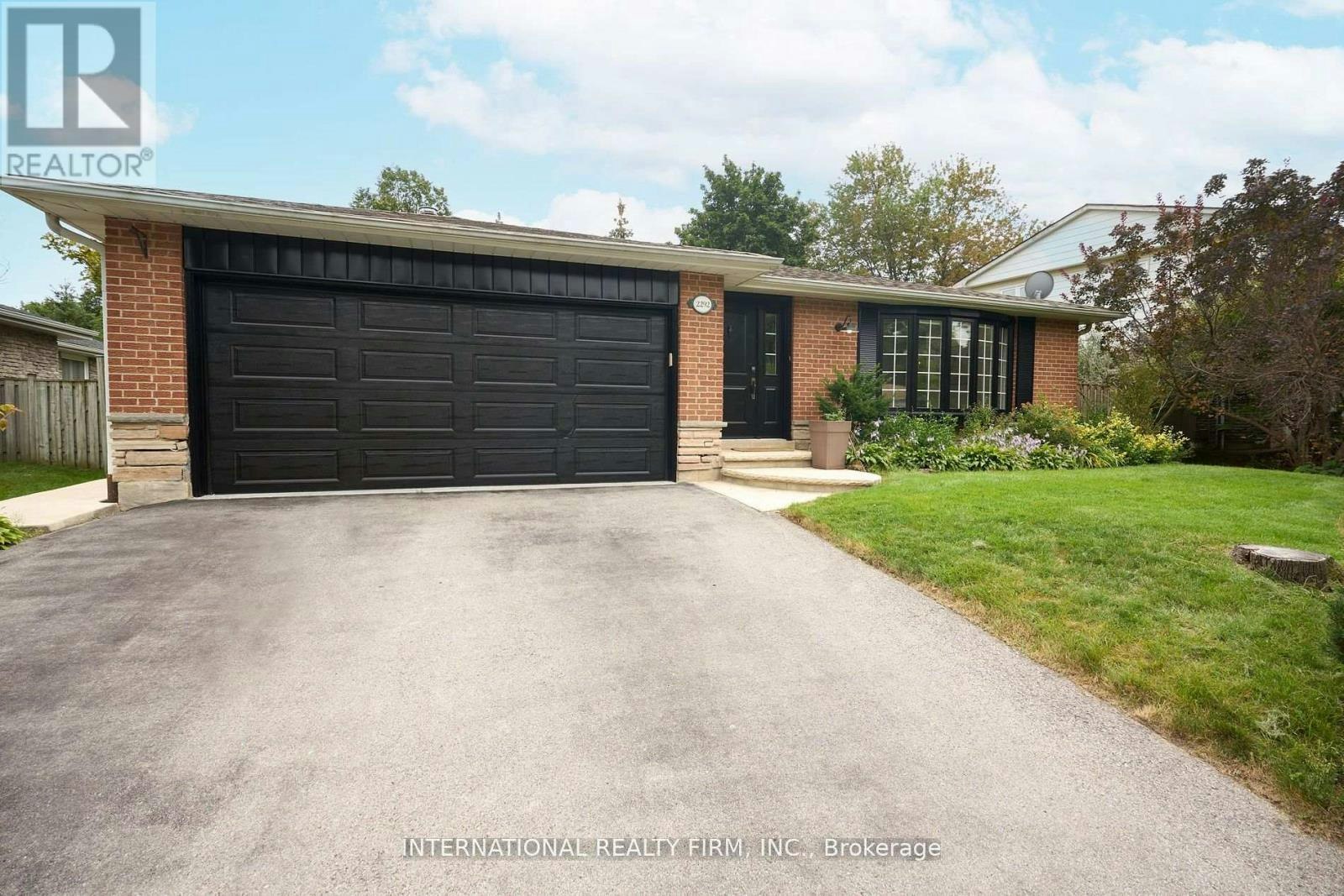 2292 Devon Road, Oakville, ON, L6J 5R4