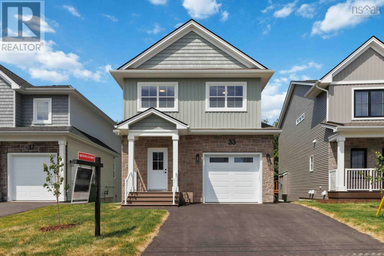 PC-41-33 Pearlgarden Close, Dartmouth, NS, B2X 0C3