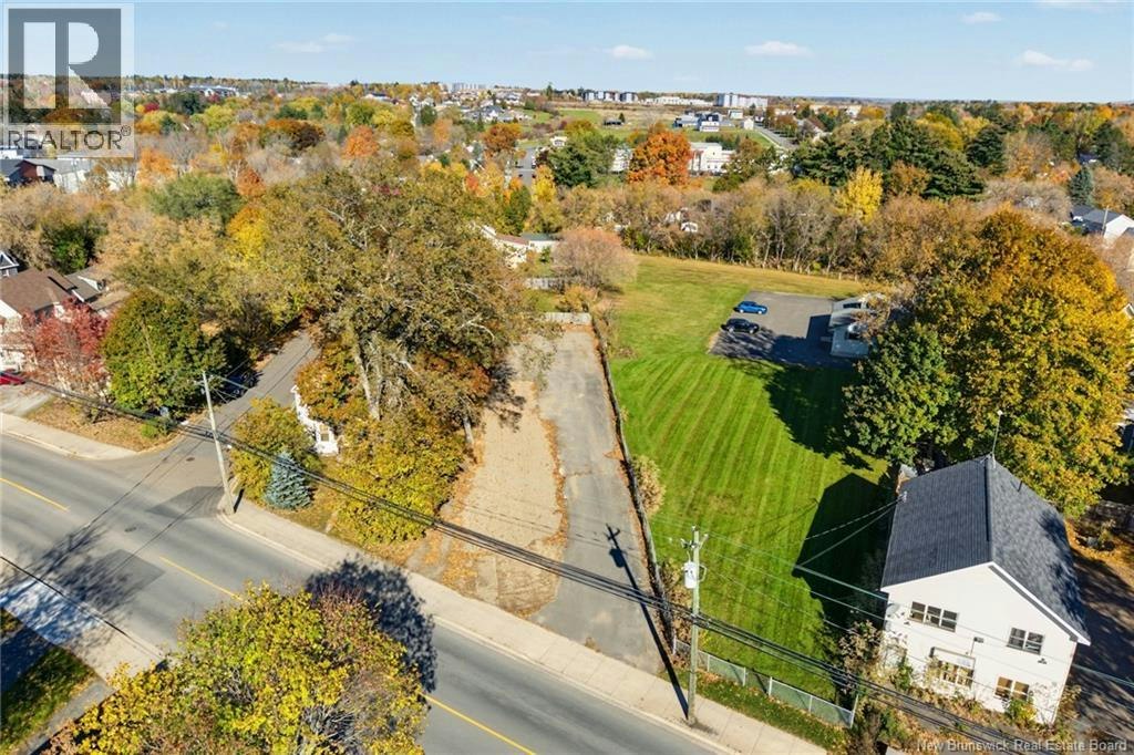 677 Union Street, Fredericton, NB, E3A 3N8