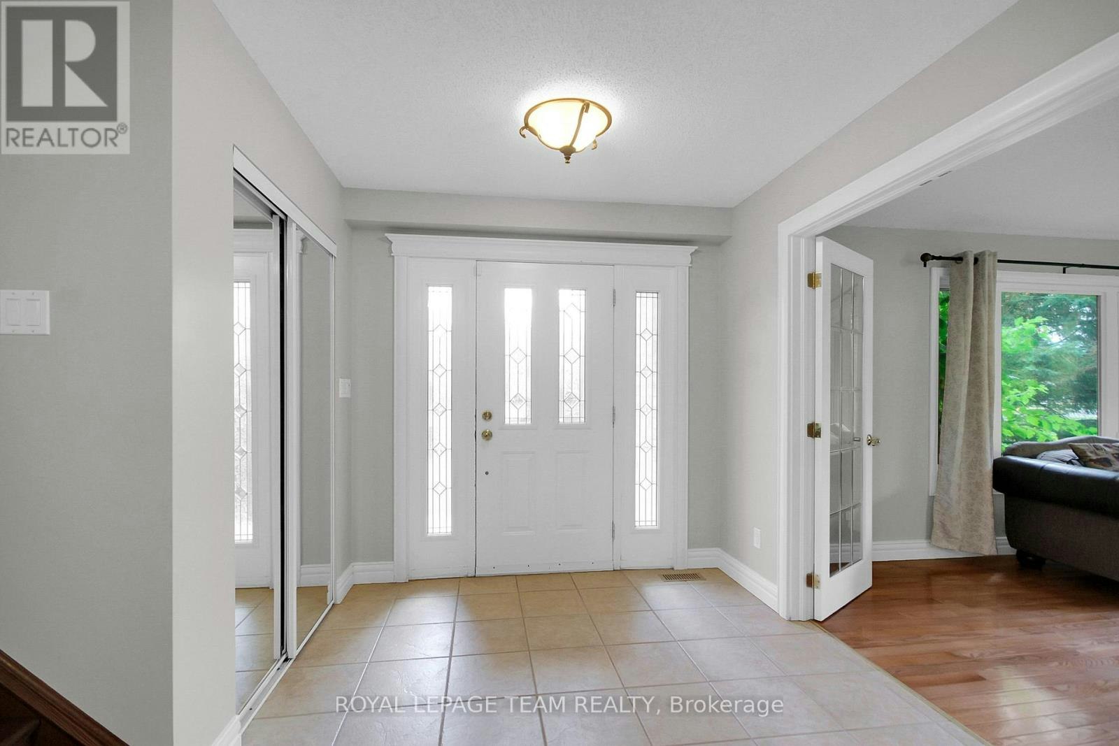 7089 Bush Drive, Ottawa, ON, K4P 1M8 - 2