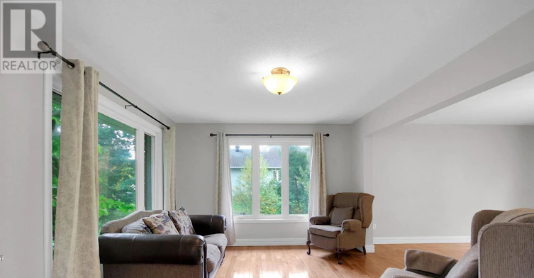 7089 Bush Drive, Ottawa, ON, K4P 1M8 - 4