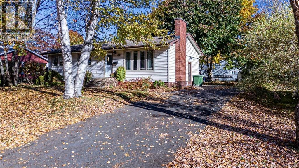 130 Epworth Circle, Fredericton, NB, E3A 2M6