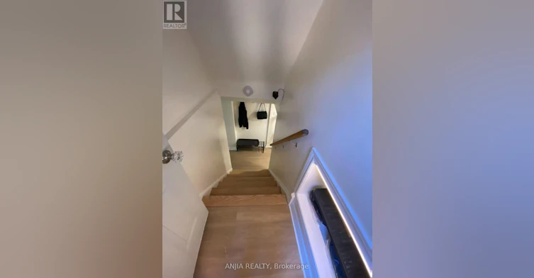 86 Santa Barbara Road, Toronto, ON, M2N 2C2 - 7