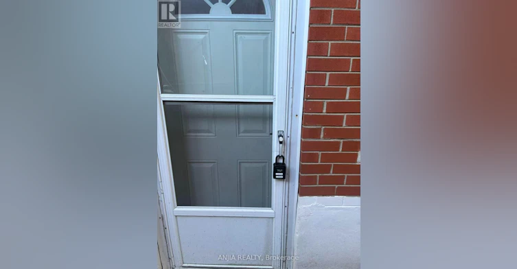 86 Santa Barbara Road, Toronto, ON, M2N 2C2 - 12