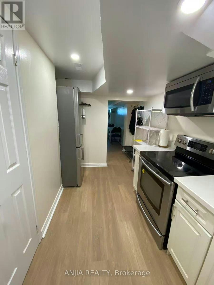 86 Santa Barbara Road, Toronto, ON, M2N 2C2 - 5