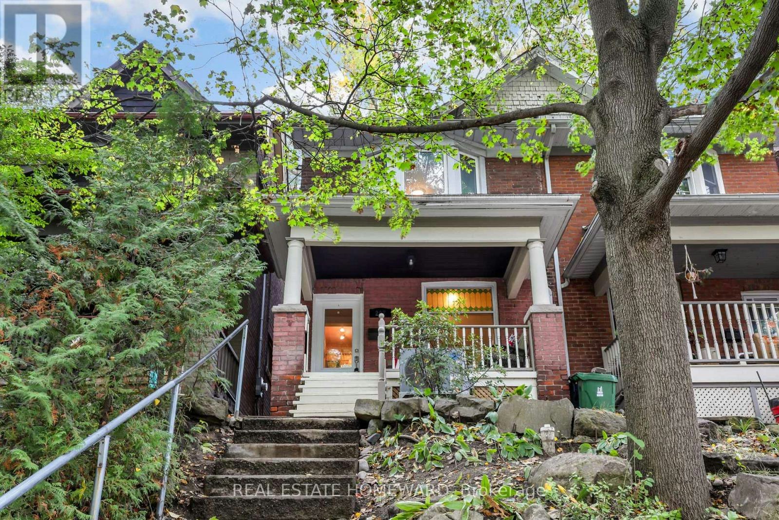 207 Waverley Road, Toronto, ON, M4L 3T4