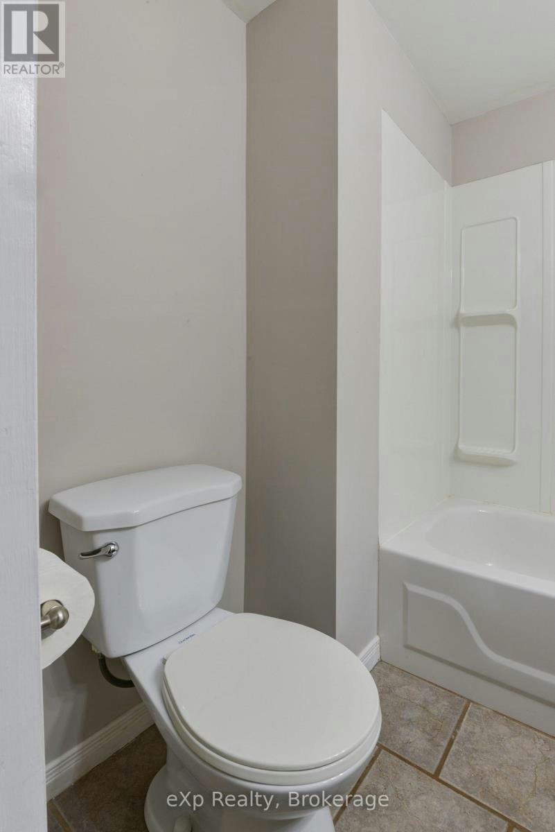 LOWER-475 Admiral Drive, London, ON, N5V 1J3 - 9