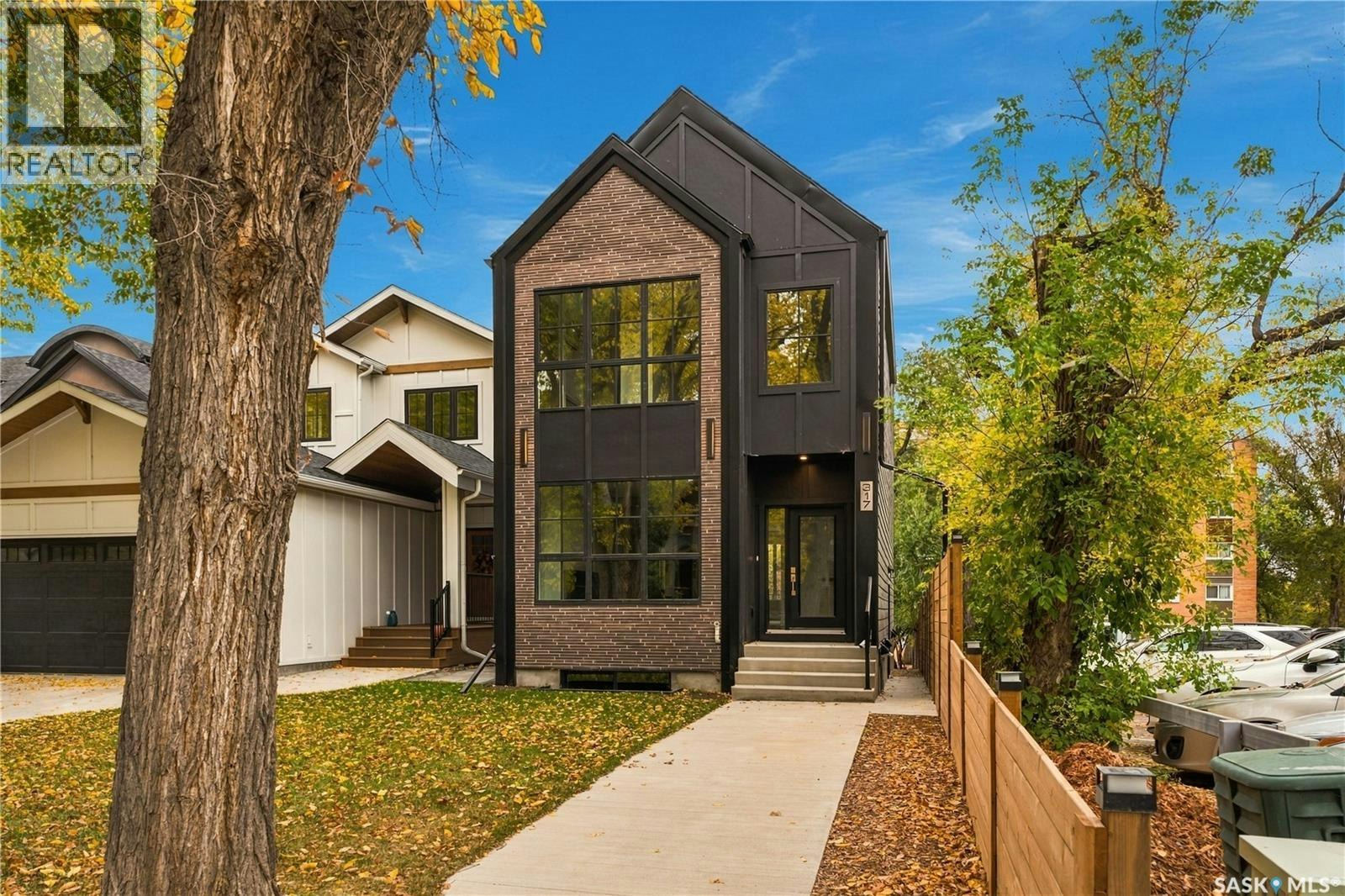 317 11th Street E, Saskatoon, SK, S7N 0E5