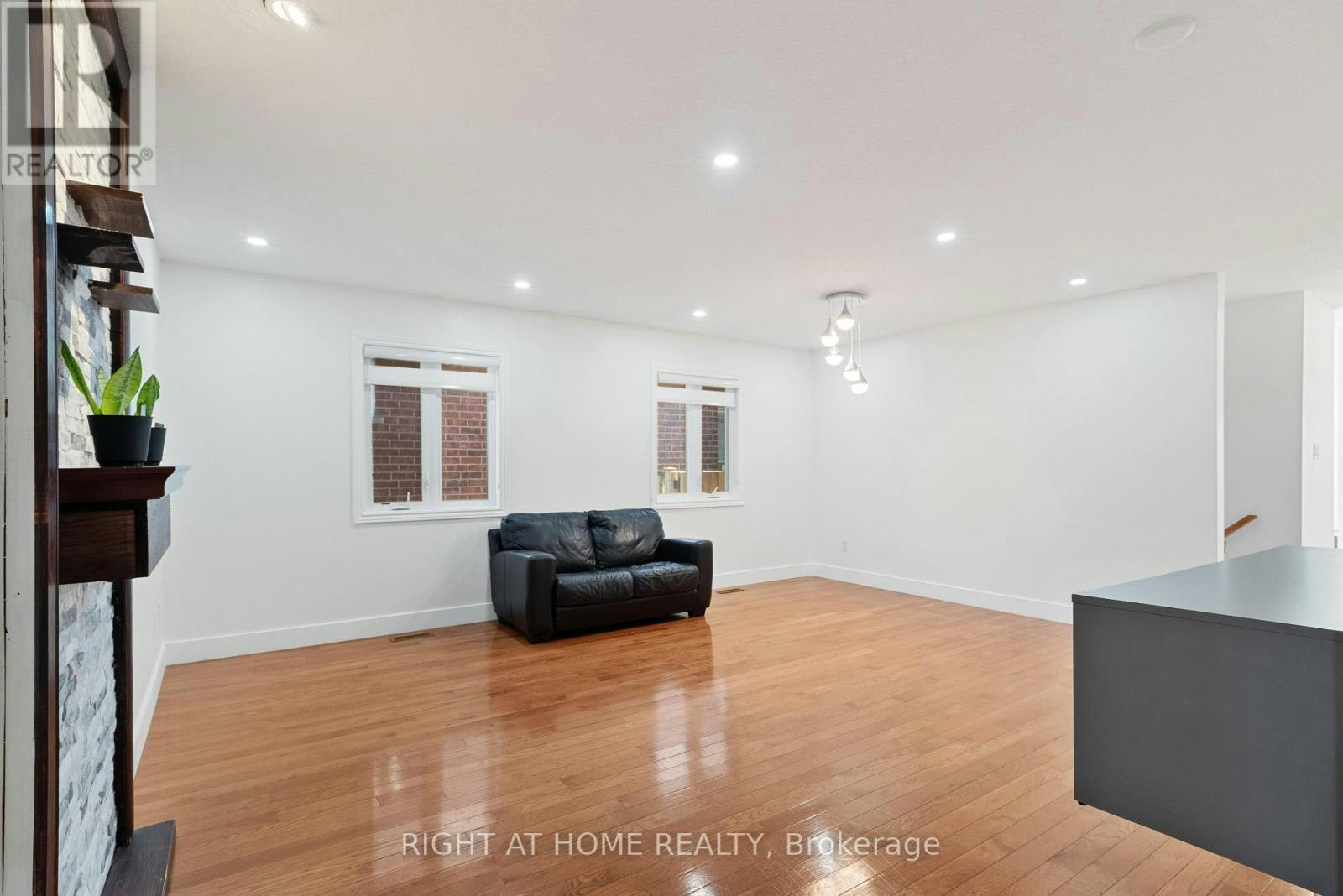 1205 Wenige Drive NORTH, London, ON, N5X 4P7 - 3