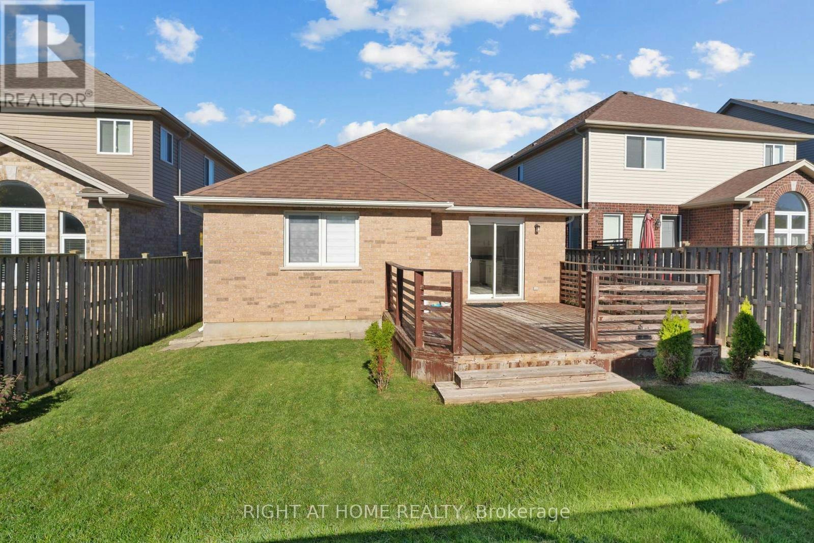 1205 Wenige Drive NORTH, London, ON, N5X 4P7 - 30