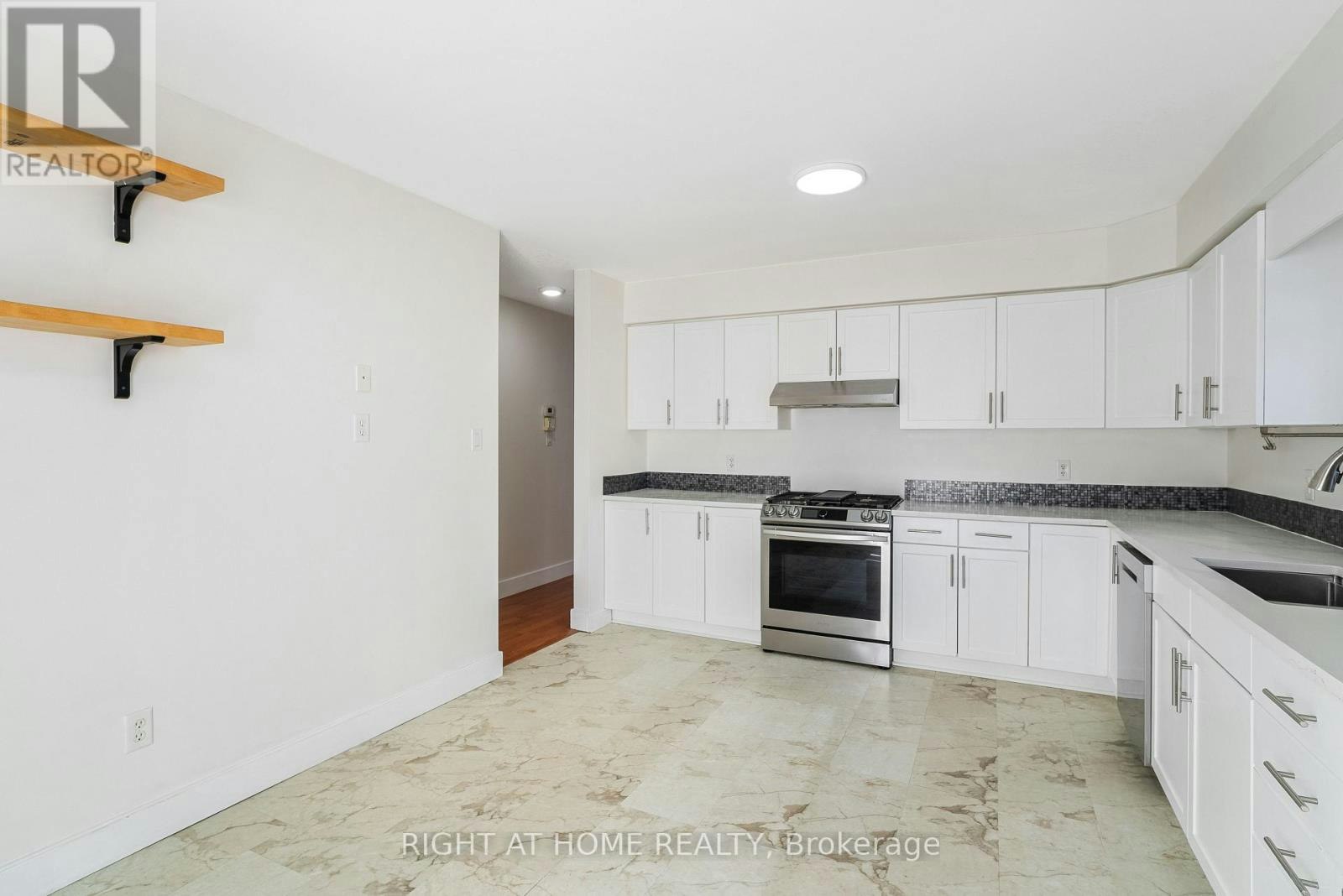1205 Wenige Drive NORTH, London, ON, N5X 4P7 - 9