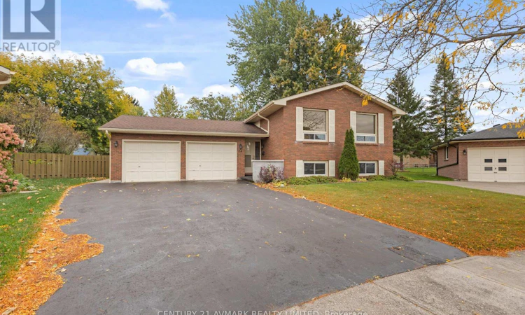 24 Huntington Circle