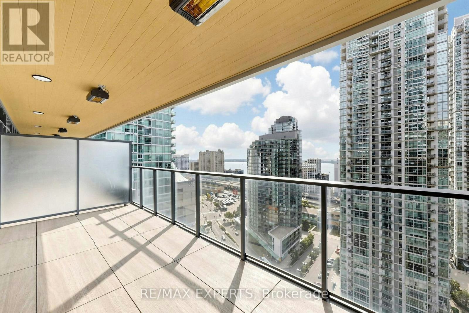 2208-1 Concord Way, Toronto, ON, M5V 0X3 - 19