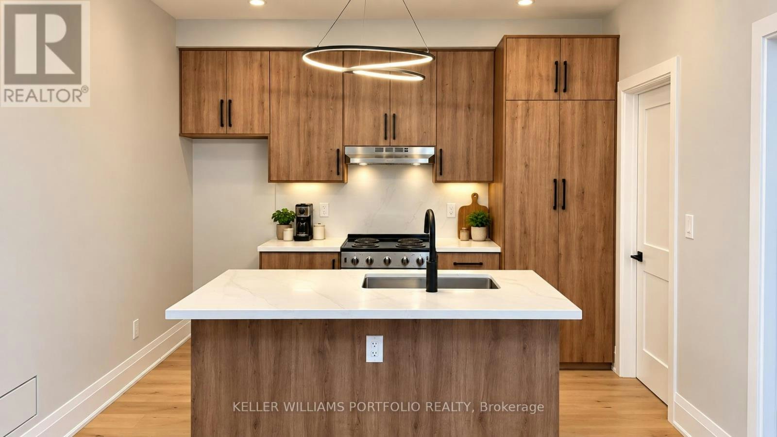 LANEWAY House 71a Chisholm Avenue, Toronto, ON, M4C 4V1 - 8