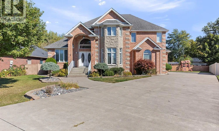 21 Laurentia Drive