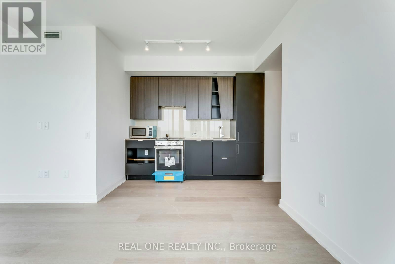 3810-3883 Quartz Road, Mississauga, ON, L5B 0M4 - 13